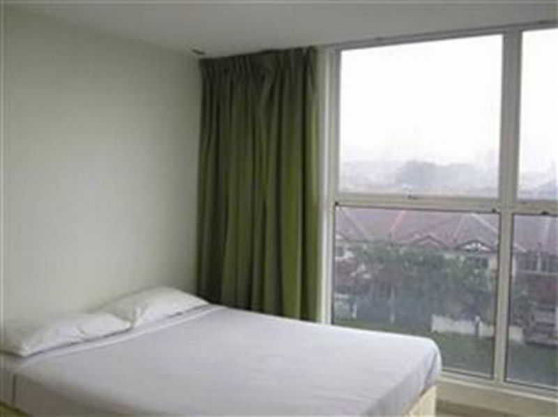 One Avenue Hotel Petaling Jaya Exterior photo